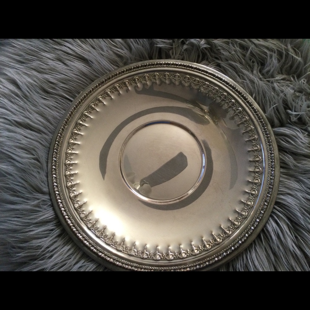 Vintage Reed & Barton round tray.